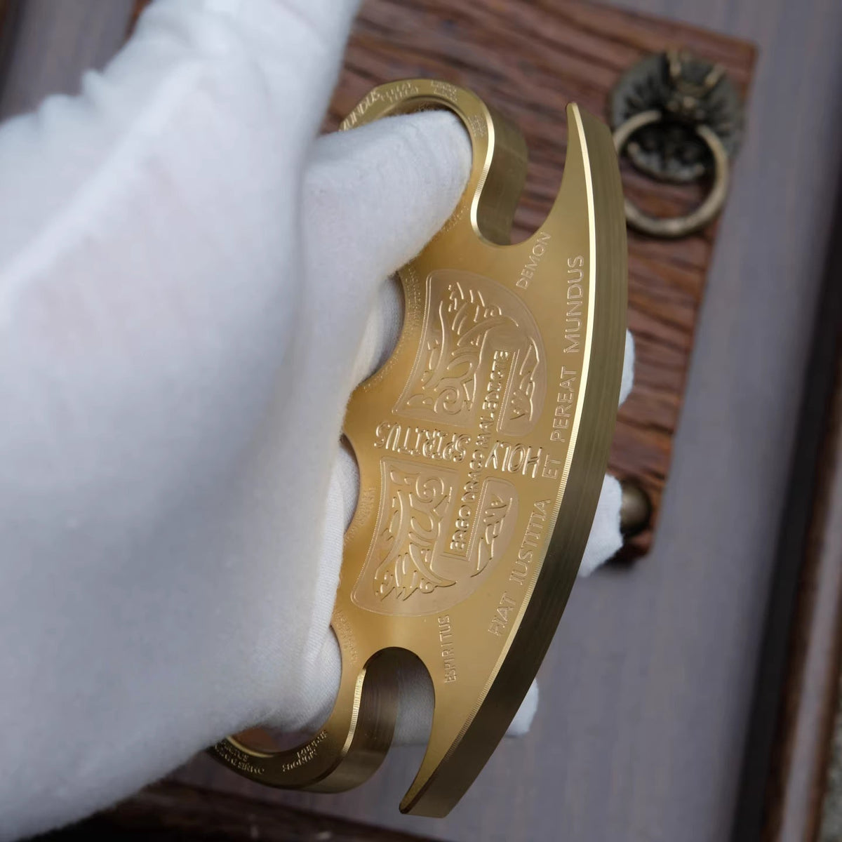 The Third Generation Brass Constantine Knuckle Duster, Hellblazer Four-Finger Knuckle Duster