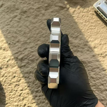 304 stainless steel four-finger knuckle duster